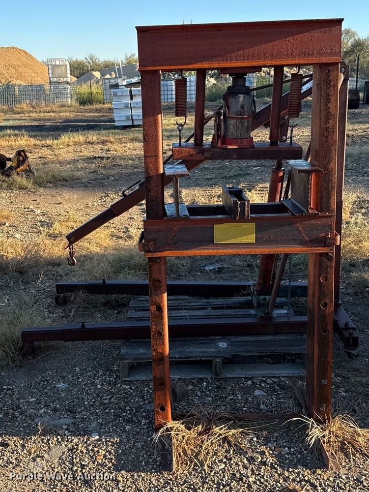 image for item EJ3183 Shopmaster CP-100 press