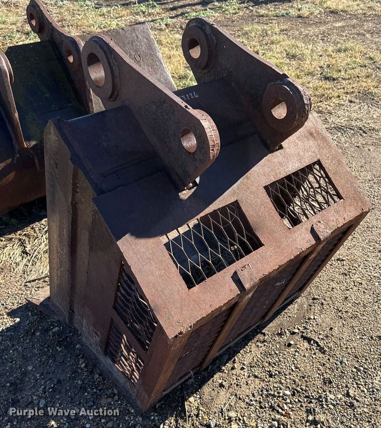 image for item EJ3186 (3) buckets 