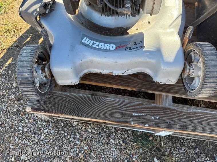 image for item EJ3188 Lawn equipment 