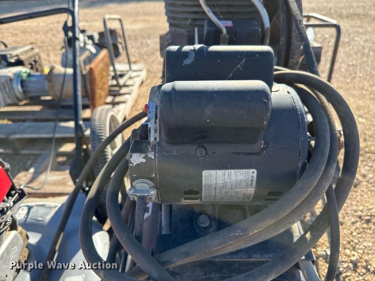 image for item EJ3188 Lawn equipment 