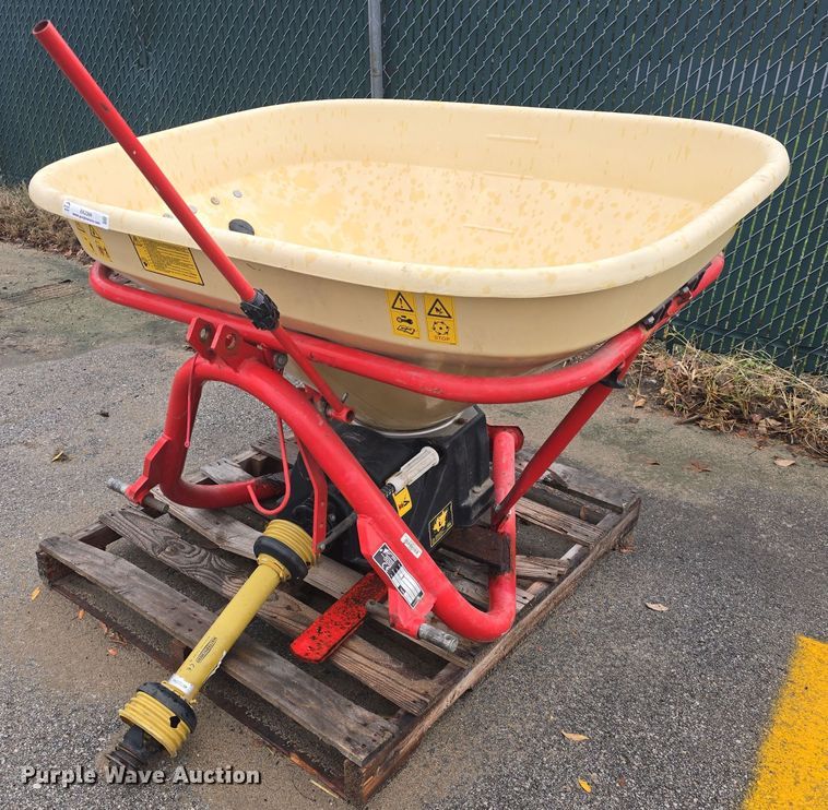 image for item EK2366 2012 Vicon PS403 spreader