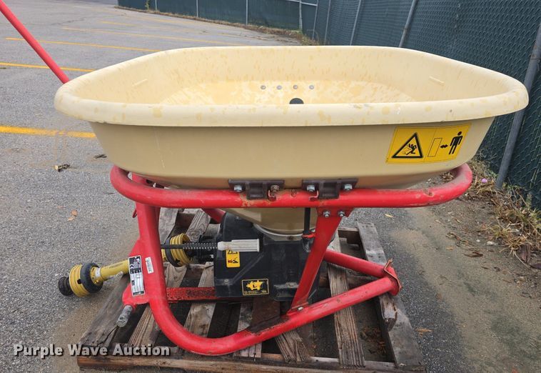 image for item EK2366 2012 Vicon PS403 spreader