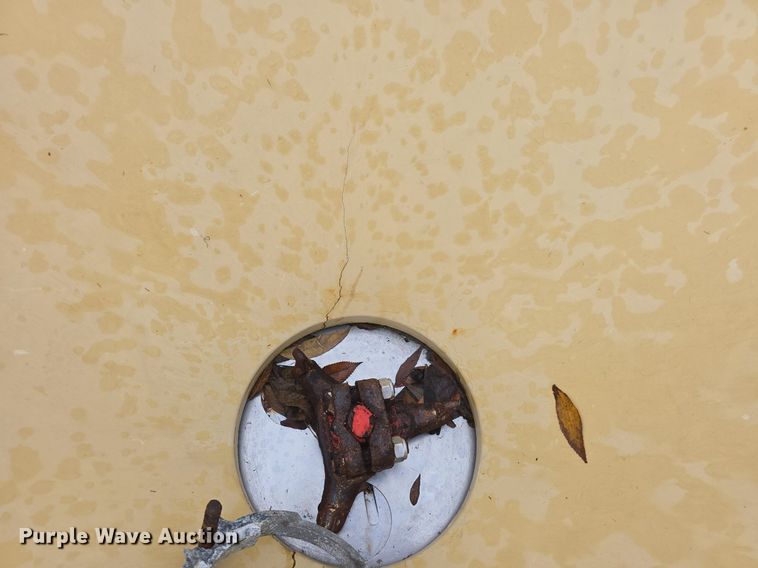 image for item EK2366 2012 Vicon PS403 spreader