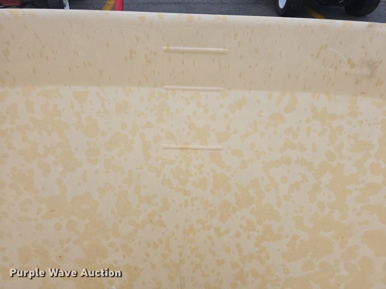 image for item EK2366 2012 Vicon PS403 spreader