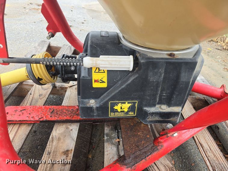 image for item EK2366 2012 Vicon PS403 spreader