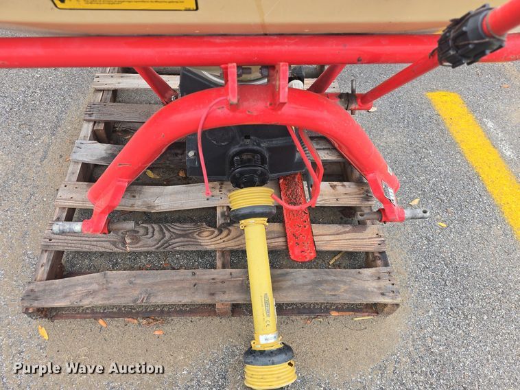 image for item EK2366 2012 Vicon PS403 spreader