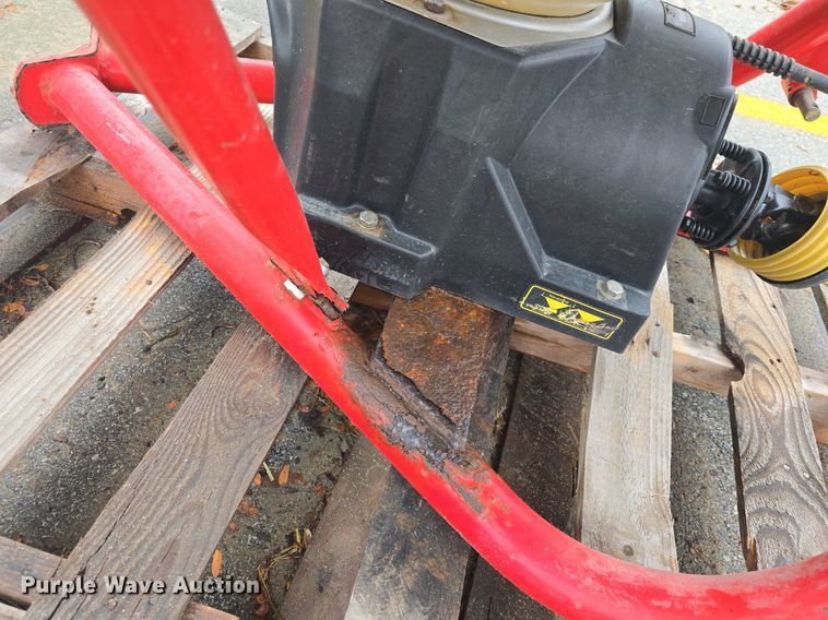 image for item EK2366 2012 Vicon PS403 spreader