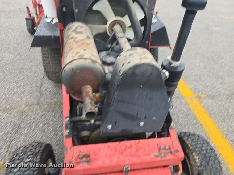 image for item EK2367 Toro Groundsmaster 325D core pulverizer