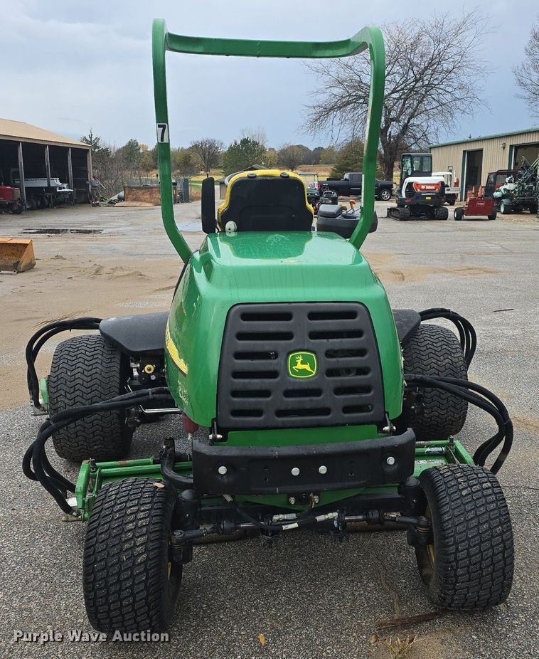 image for item EK2368 2013 John Deere 7700 Precision Cut reel mower