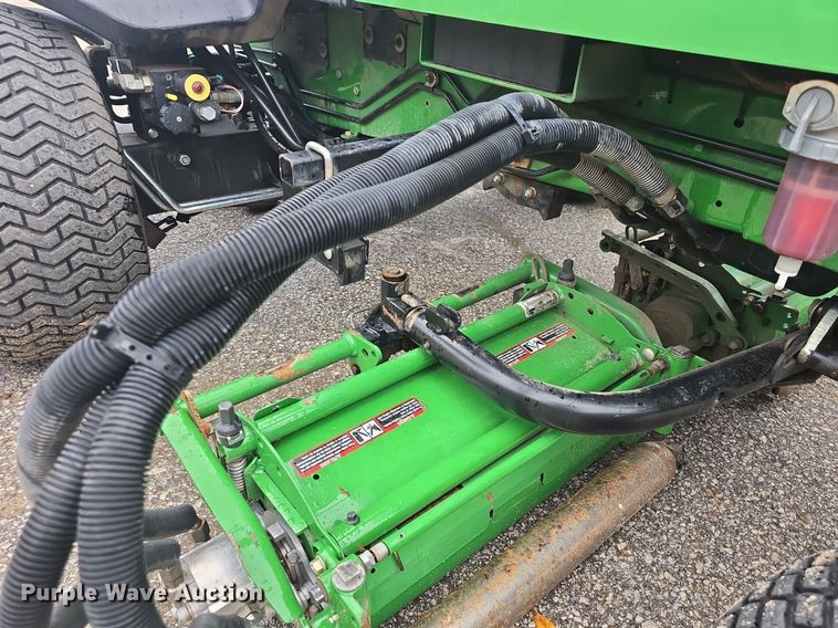 image for item EK2368 2013 John Deere 7700 Precision Cut reel mower