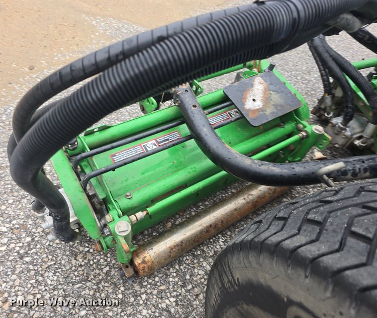 image for item EK2368 2013 John Deere 7700 Precision Cut reel mower