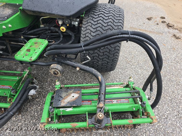 image for item EK2368 2013 John Deere 7700 Precision Cut reel mower