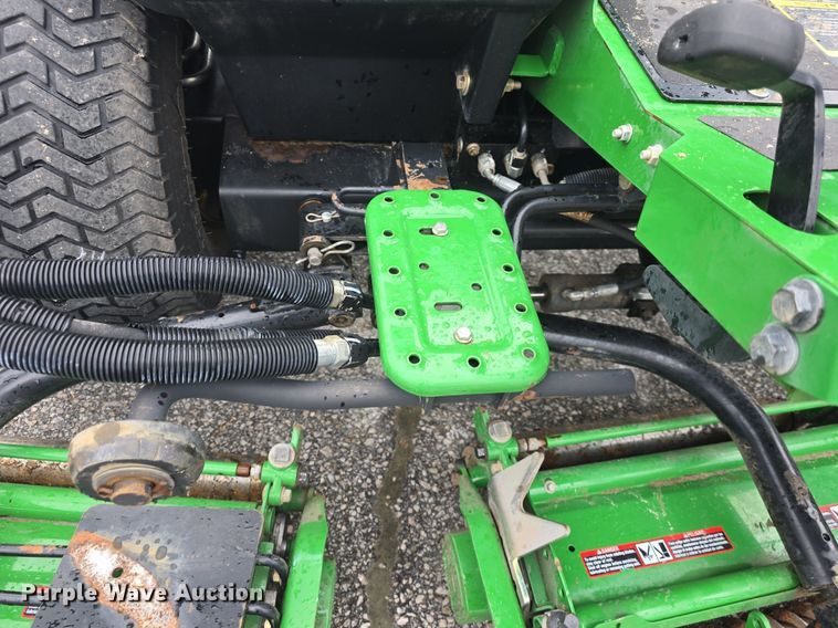 image for item EK2368 2013 John Deere 7700 Precision Cut reel mower