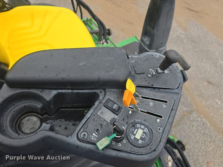 image for item EK2368 2013 John Deere 7700 Precision Cut reel mower