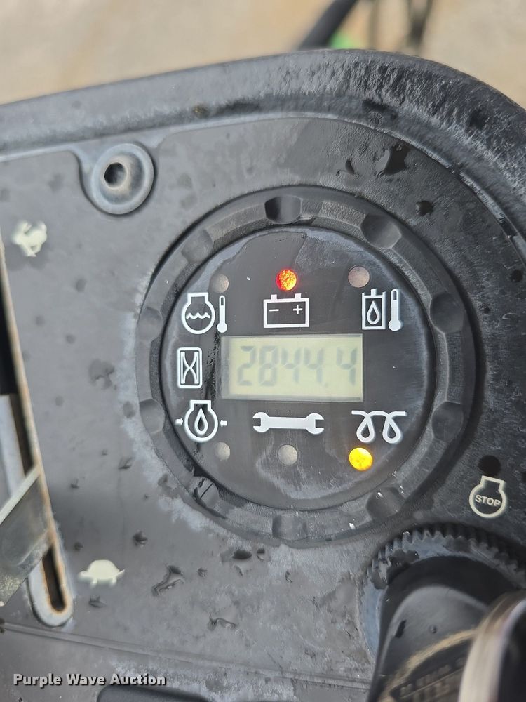 image for item EK2368 2013 John Deere 7700 Precision Cut reel mower