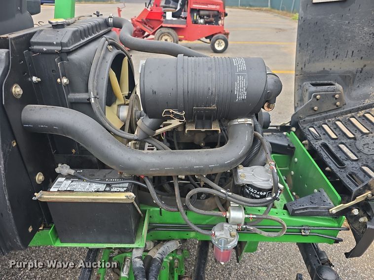 image for item EK2368 2013 John Deere 7700 Precision Cut reel mower