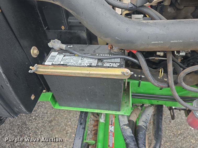 image for item EK2368 2013 John Deere 7700 Precision Cut reel mower