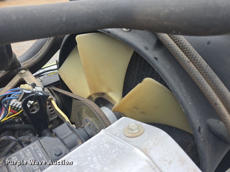 image for item EK2368 2013 John Deere 7700 Precision Cut reel mower