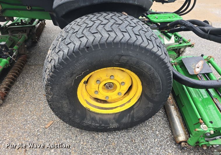 image for item EK2368 2013 John Deere 7700 Precision Cut reel mower