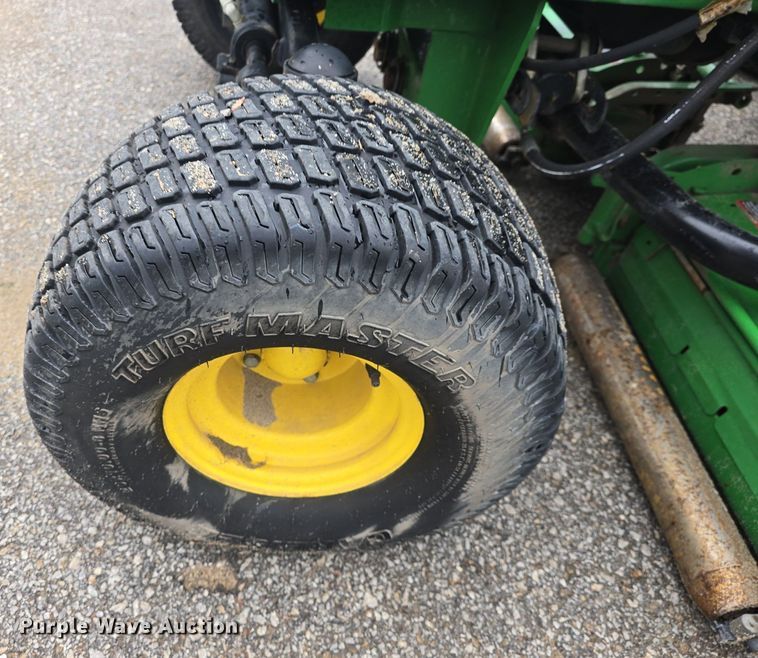 image for item EK2368 2013 John Deere 7700 Precision Cut reel mower