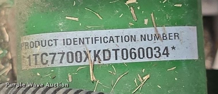 image for item EK2368 2013 John Deere 7700 Precision Cut reel mower