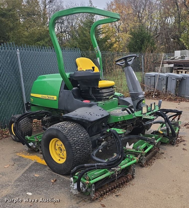 image for item EK2369 2013 John Deere 7700 Precision Cut reel mower