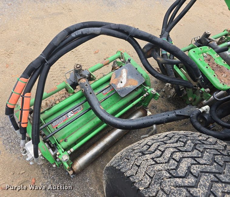 image for item EK2369 2013 John Deere 7700 Precision Cut reel mower