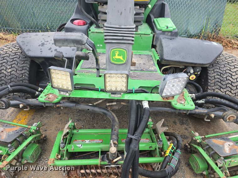 image for item EK2369 2013 John Deere 7700 Precision Cut reel mower