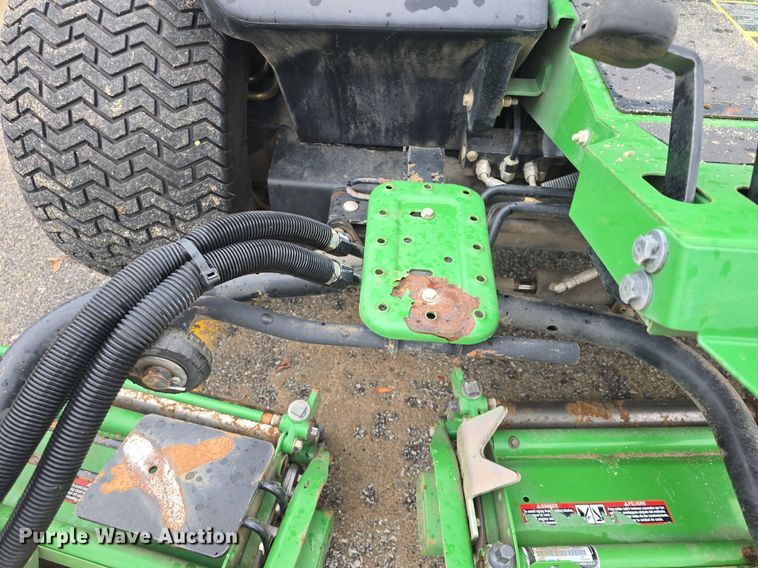 image for item EK2369 2013 John Deere 7700 Precision Cut reel mower