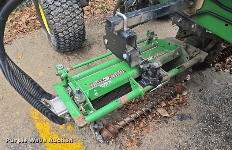 image for item EK2369 2013 John Deere 7700 Precision Cut reel mower