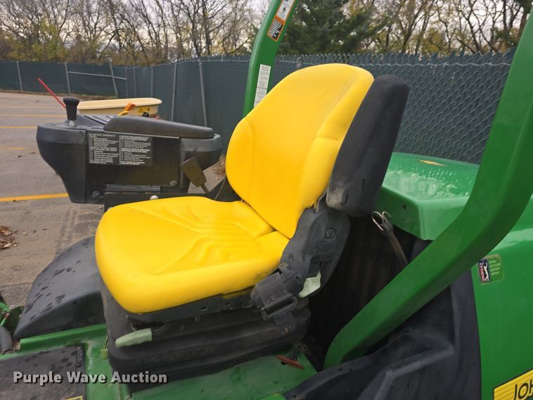 image for item EK2369 2013 John Deere 7700 Precision Cut reel mower