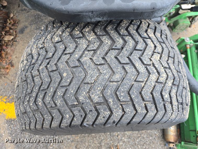 image for item EK2369 2013 John Deere 7700 Precision Cut reel mower