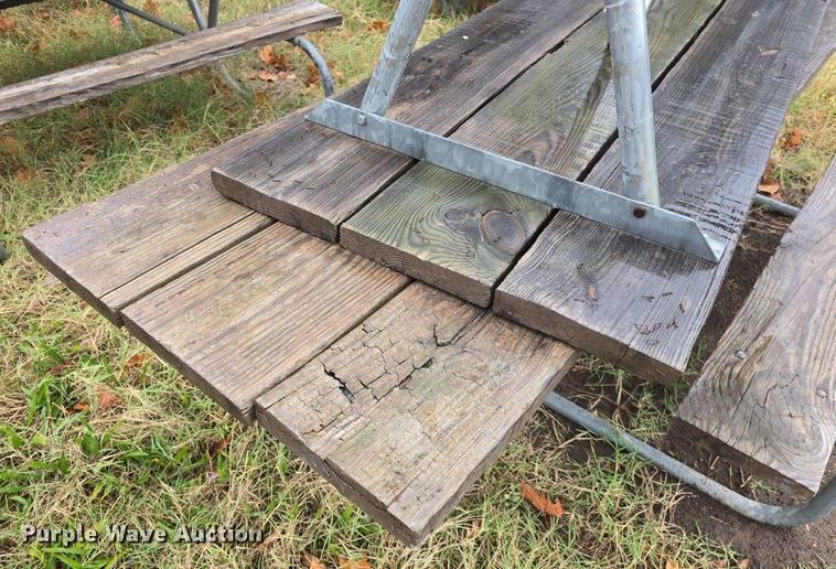 image for item EK2370 (28) picnic tables