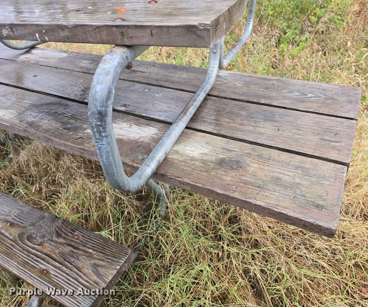 image for item EK2370 (28) picnic tables