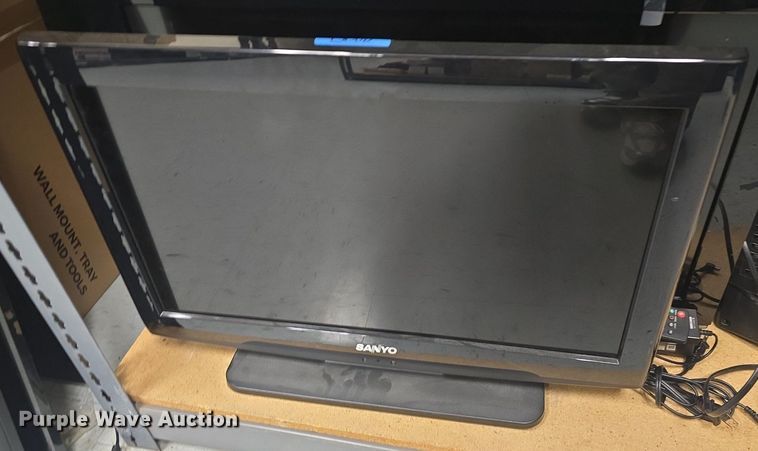 image for item EK2394 10 televisions