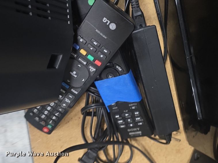 image for item EK2394 10 televisions