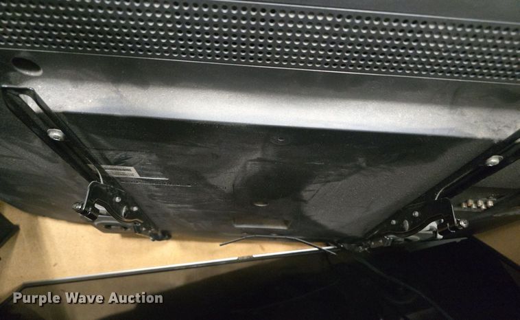 image for item EK2394 10 televisions