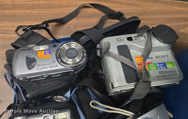 image for item EK2408 (10) cameras