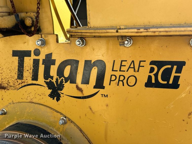 image for item EK3636 2013 Bonnell Titan Leaf Pro RCH leaf vacuum truck loader