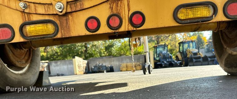 image for item EK3636 2013 Bonnell Titan Leaf Pro RCH leaf vacuum truck loader