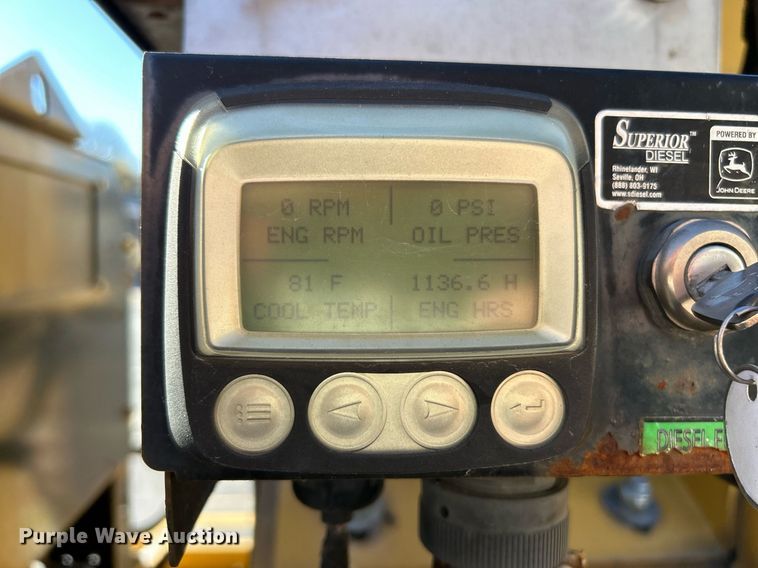 image for item EK3636 2013 Bonnell Titan Leaf Pro RCH leaf vacuum truck loader