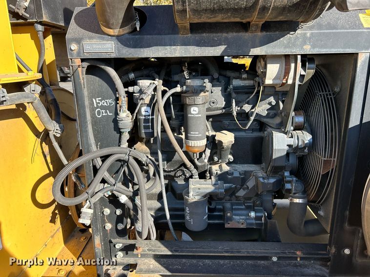 image for item EK3636 2013 Bonnell Titan Leaf Pro RCH leaf vacuum truck loader