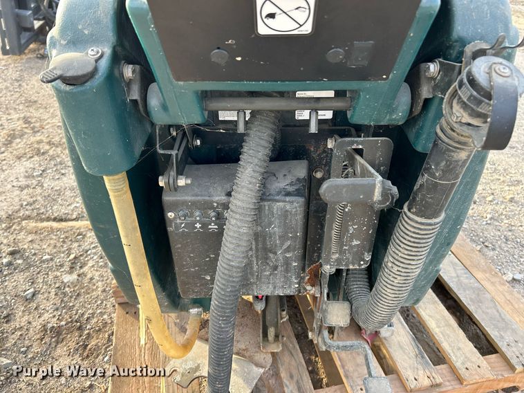 image for item EK3648 Speed Scrub 3301 floor scrubber