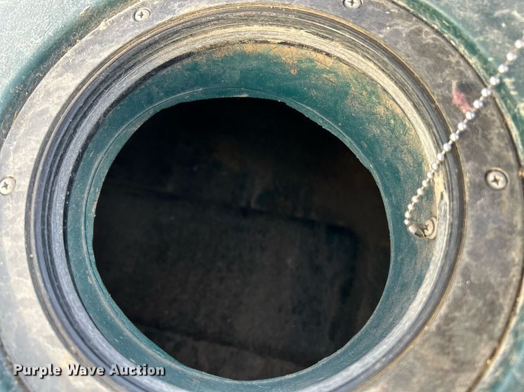 image for item EK3648 Speed Scrub 3301 floor scrubber