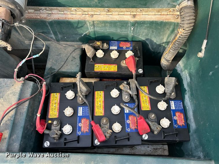 image for item EK3648 Speed Scrub 3301 floor scrubber