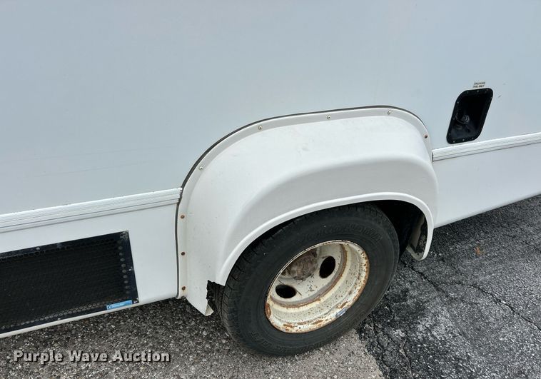 image for item EK3678 2008 Ford E350 Super Duty shuttle bus