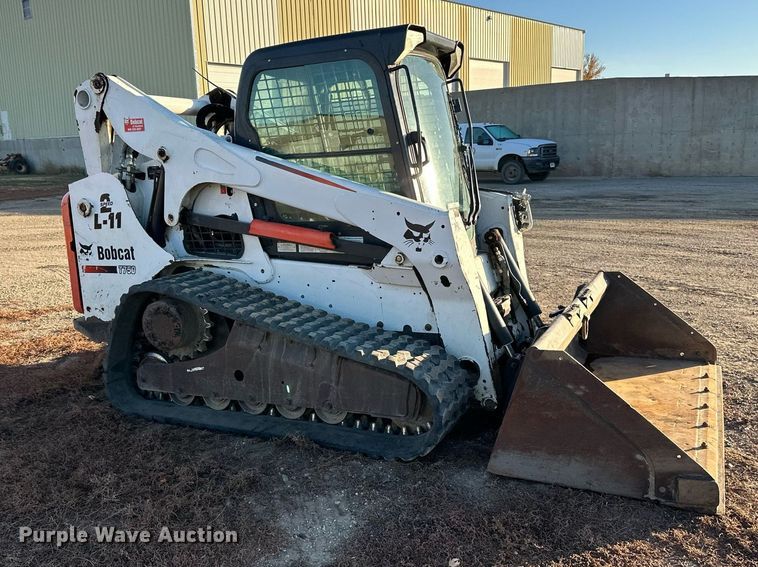 image for item EN2546 2012 Bobcat T750 tracked skid steer loader