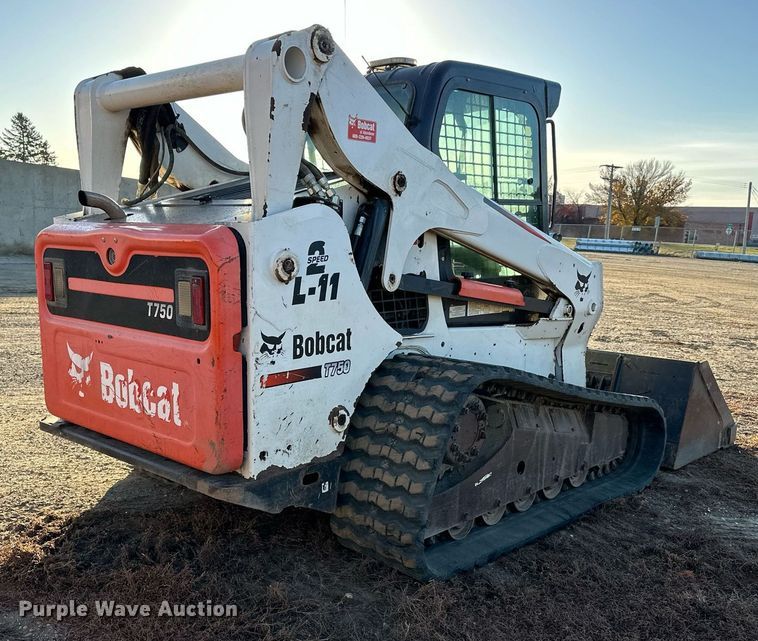 image for item EN2546 2012 Bobcat T750 tracked skid steer loader