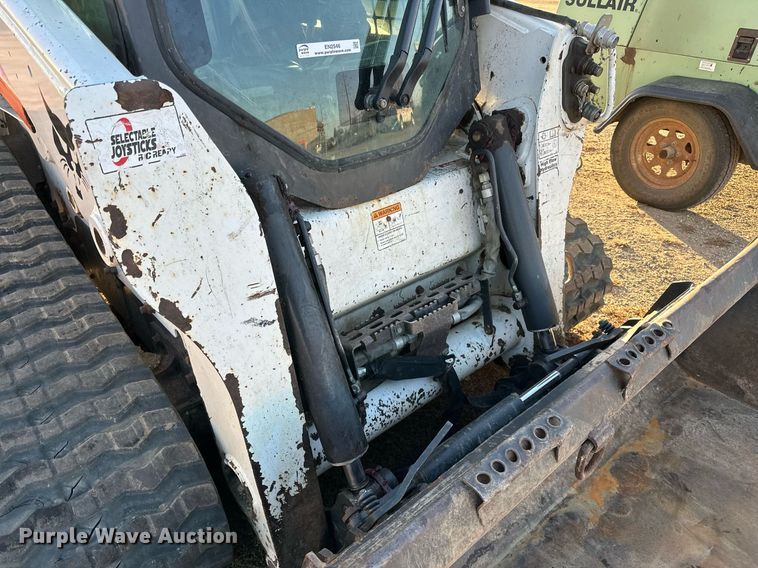 image for item EN2546 2012 Bobcat T750 tracked skid steer loader