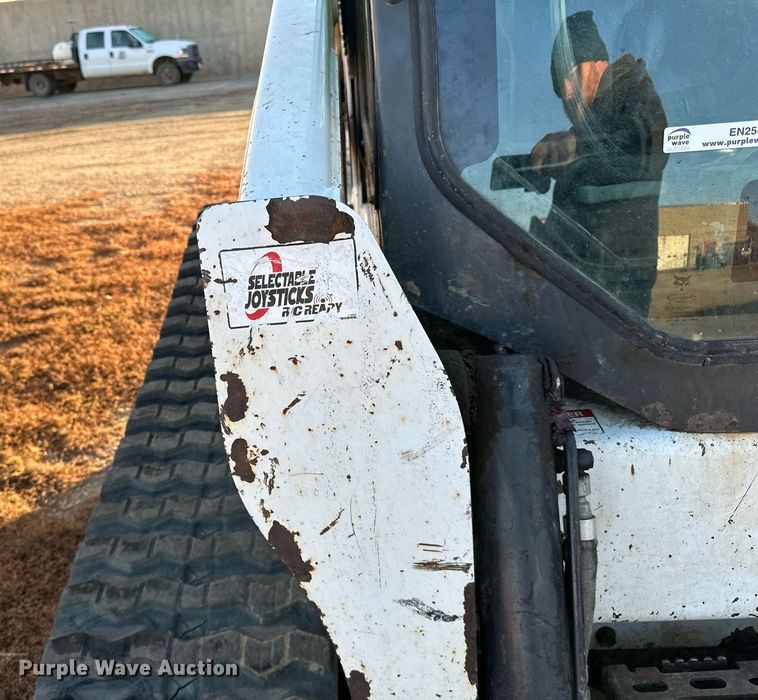 image for item EN2546 2012 Bobcat T750 tracked skid steer loader